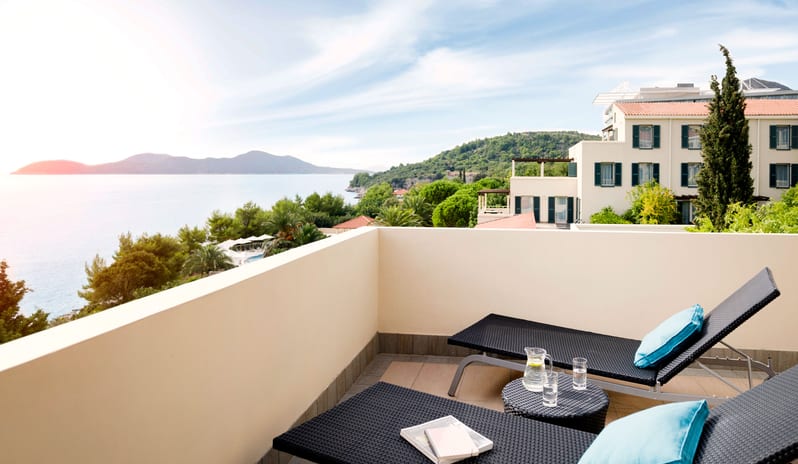 SUN GARDENS - DELUXE  ONE BEDROOM RESIDENCE SEA VIEW BALCONY